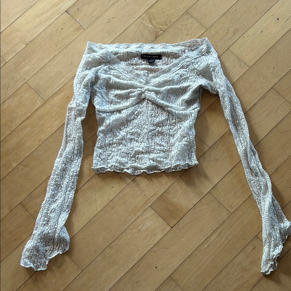 Urban outfitters Elegant White Textured Women's Top - Picture 2 of 3